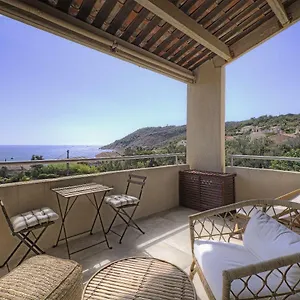https://st-tropez-ramatuelle-appartement-vue-mer.fr-provencehotel.com